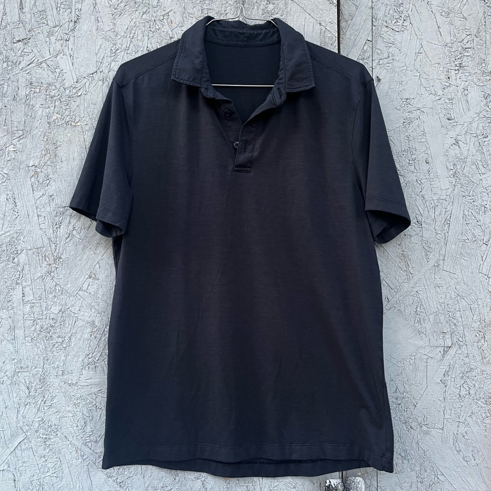 Lululemon Evolution Navy Blue Short Sleeve Stretch Collared Polo Shirt Men’s S-M